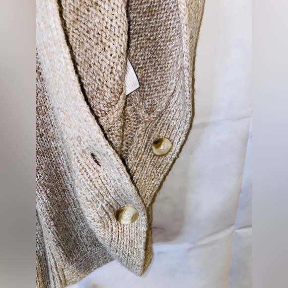 Old Navy Tan Cable Knit Cape Poncho size XL - Picture 6 of 10